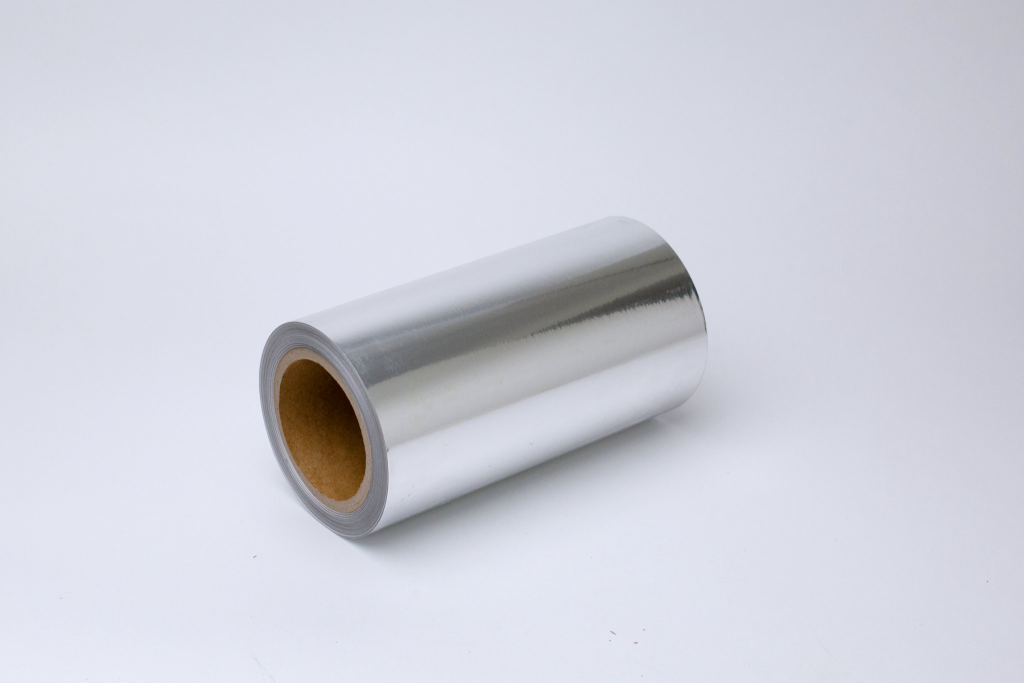Glossy silver BOPP self-adhesive film material
